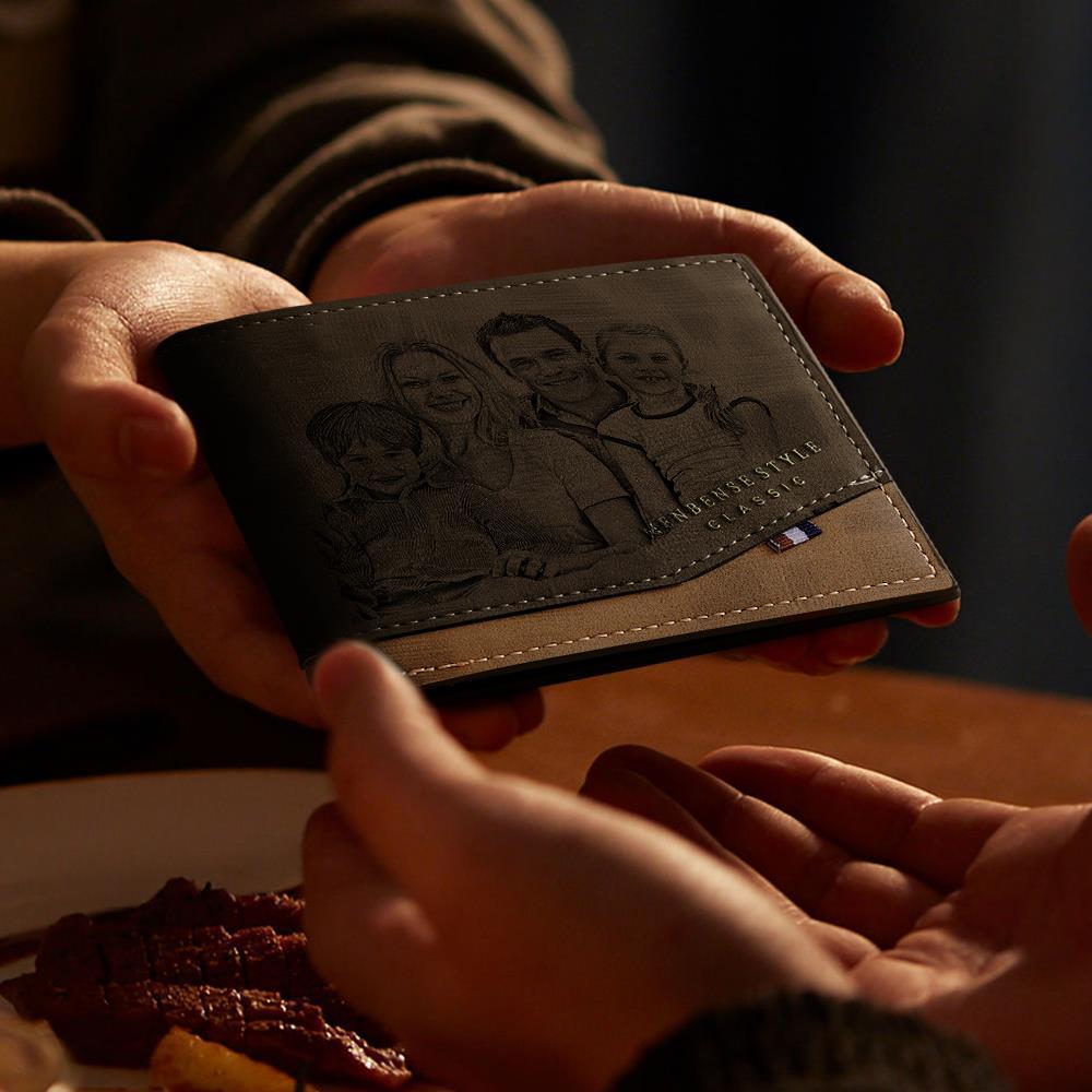 Surpreenda com a Carteira Personalizada com Foto Gravada! Elegante e funcional, feita em couro sintético premium. Ideal para presentes originais no Dia do Pai, aniversários e datas especiais.