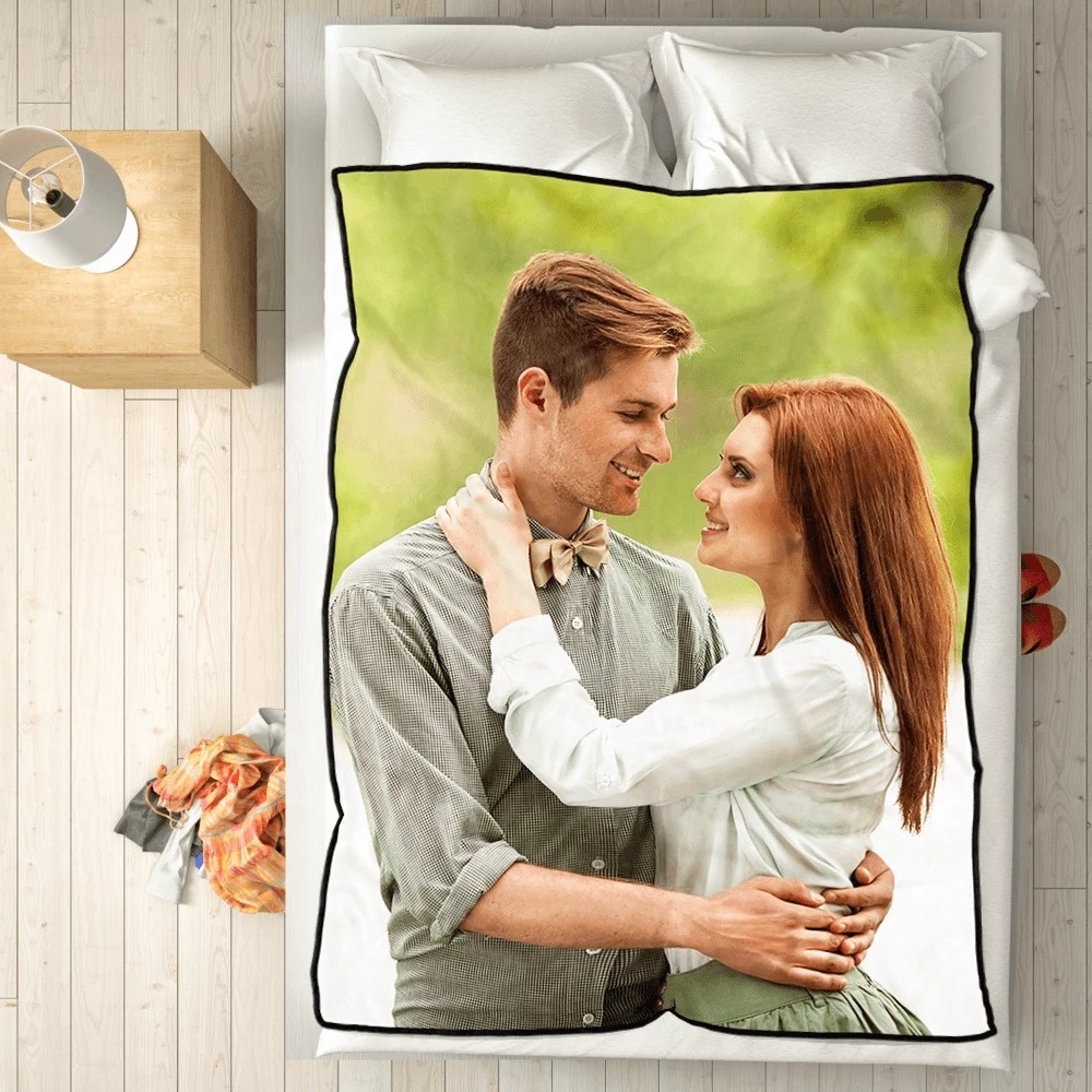 Crie a sua manta personalizada com foto e desfrute de conforto único. Ideal para presentes originais, esta manta em flannel é perfeita para momentos especiais. Personalize já!