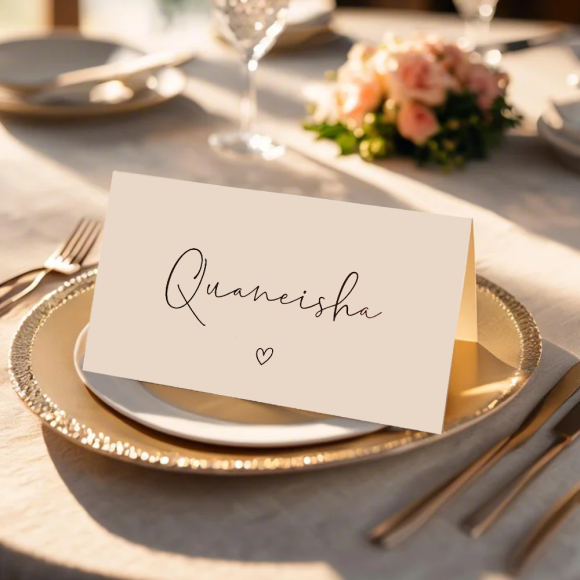 Descubra marcadores de lugar personalizados para casamento, ideais para uma mesa elegante e organizada. Personalize com nomes e surpreenda os seus convidados com um detalhe único da Prendas Originais.