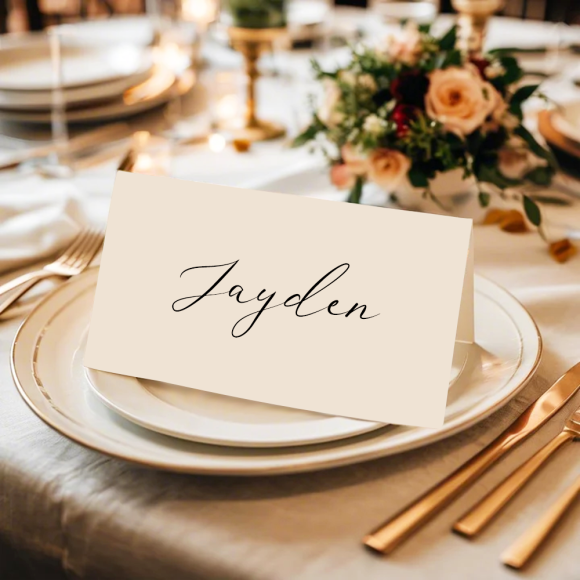Descubra marcadores de lugar personalizados para casamento, ideais para uma mesa elegante e organizada. Personalize com nomes e surpreenda os seus convidados com um detalhe único da Prendas Originais.