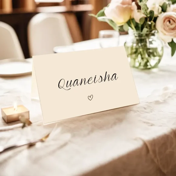 Descubra marcadores de lugar personalizados para casamento, ideais para uma mesa elegante e organizada. Personalize com nomes e surpreenda os seus convidados com um detalhe único da Prendas Originais.