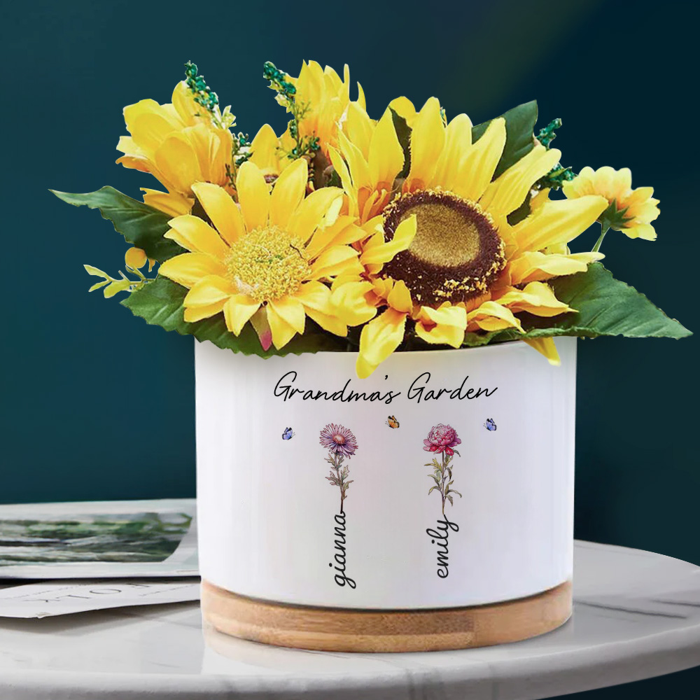 Descubra o vaso personalizado com flor do mês e nome. Um presente original e emotivo para mães, avós e amigas. Ideal para decoração com significado.