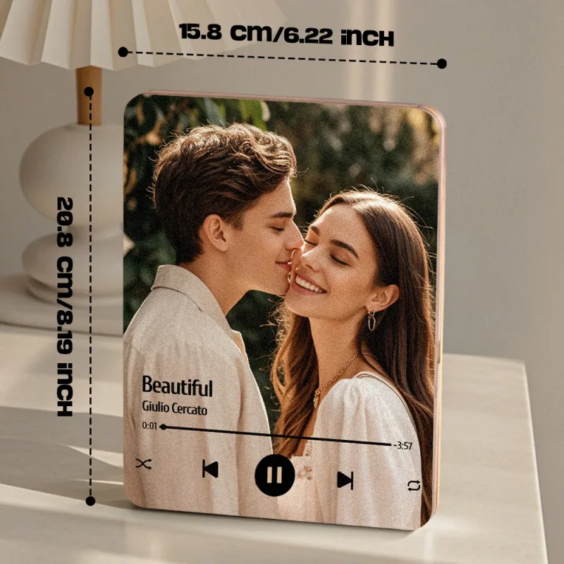 Descubra a moldura musical personalizada com foto que toca música sem telemóvel. Um presente original e romântico ideal para aniversários, casamentos ou Dia dos Namorados.