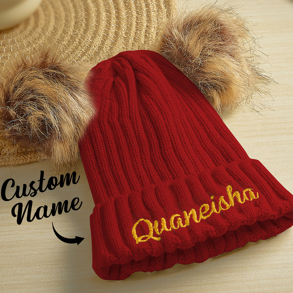 Crie um gorro personalizado com nome bordado para adulto ou bebé. Um presente original e confortável para aniversários, Natal, nascimento e outras ocasiões especiais.