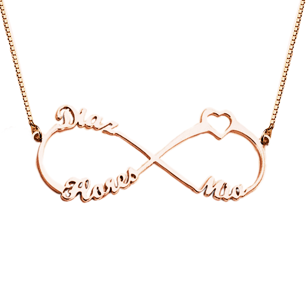 Colar infinito personalizado com até 3 nomes em Prata de Lei 925. Uma joia única que simboliza amor, família e união. Descubra na Prendas Originais.