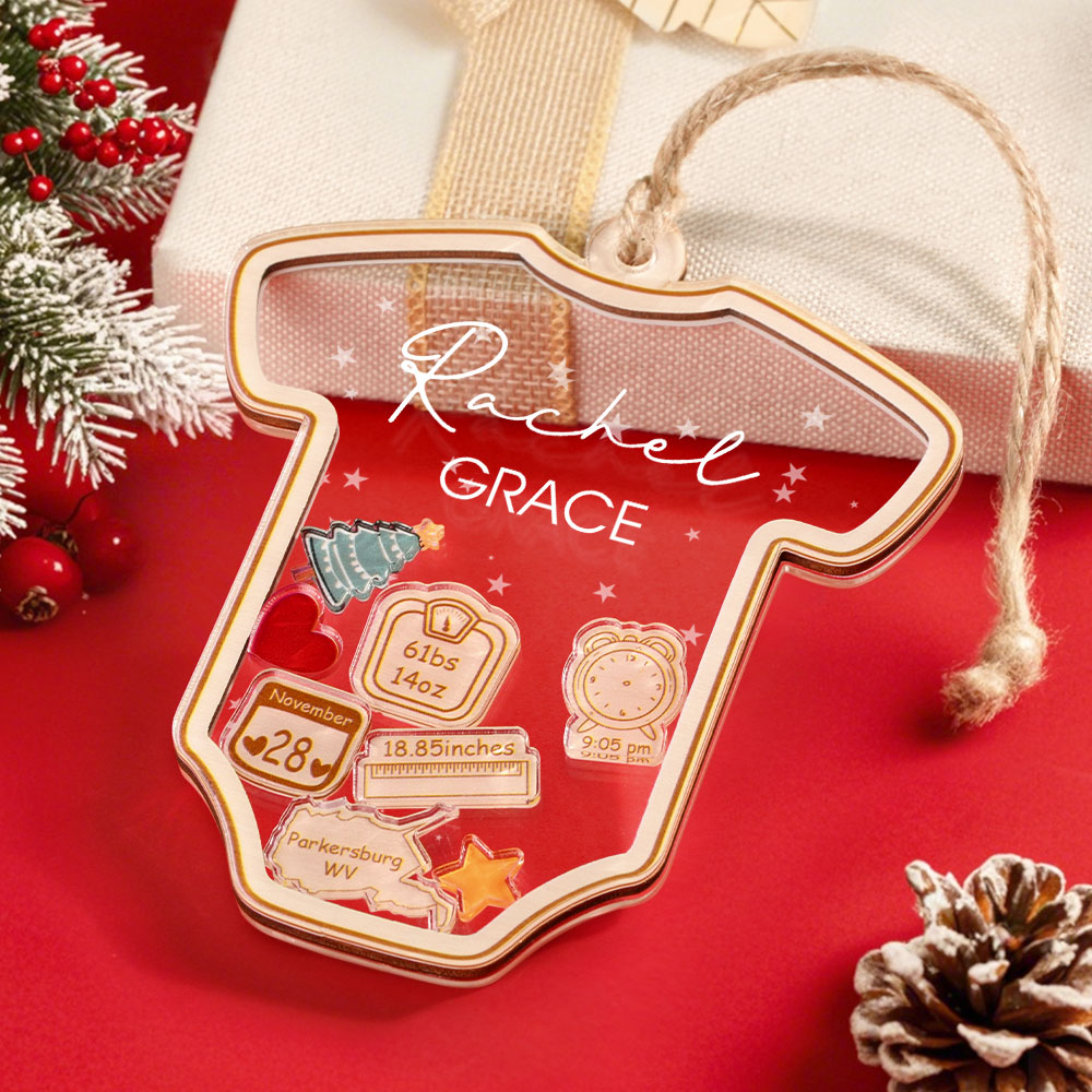 Celebre o primeiro Natal do bebé com um ornamento 4D personalizado em madeira e acrílico. Personalize com o nome e os dados do nascimento para criar uma recordação inesquecível.