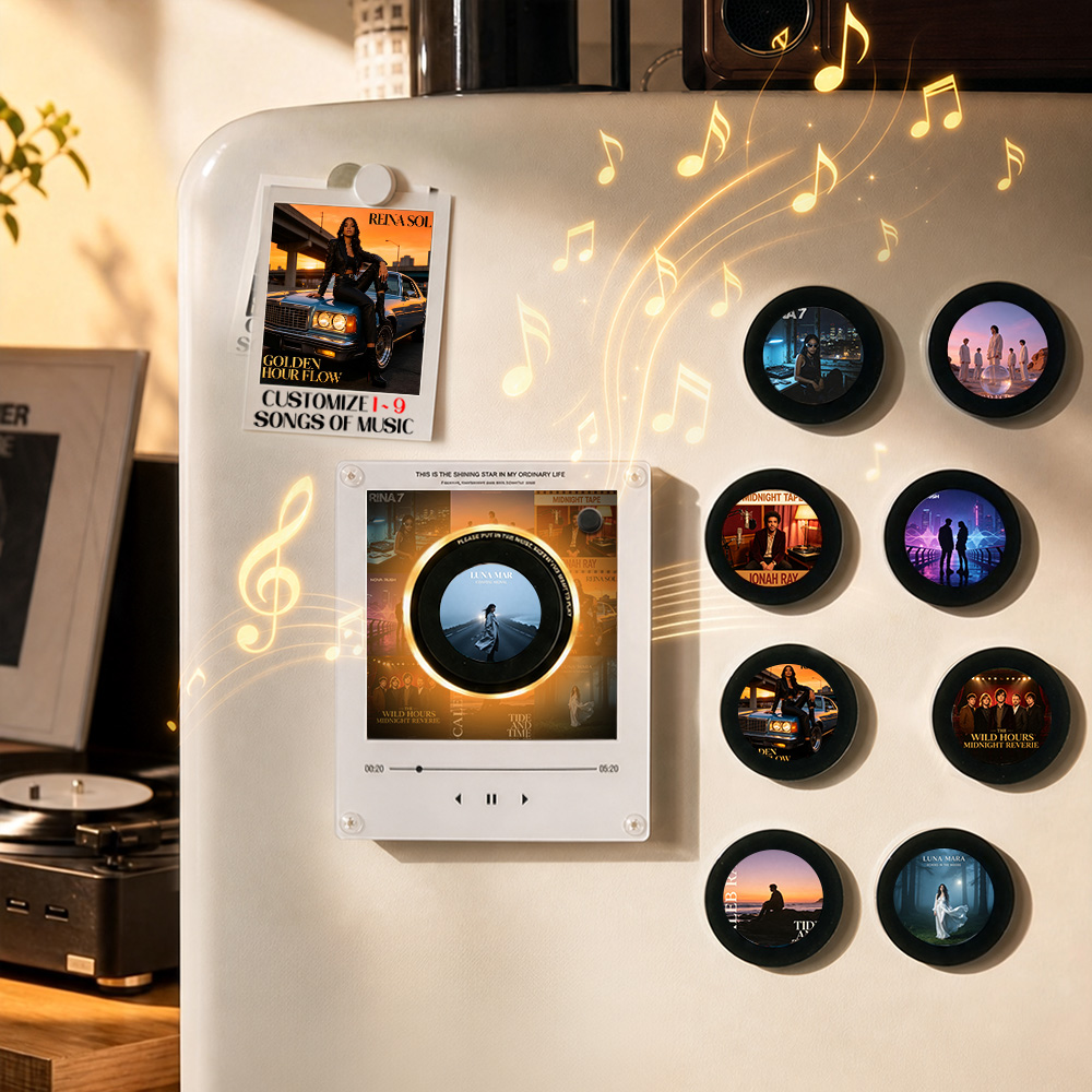 Record Player Personalizado com foto e 9 músicas. Um presente original e cheio de significado para casais, aniversários de casamento, Dia dos Namorados e mais.