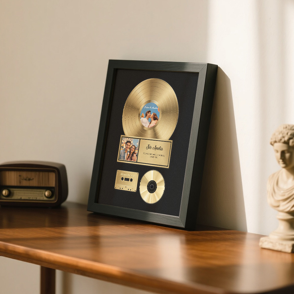 Crie um quadro musical personalizado com foto, música e mensagem. Uma prenda original e decoração de parede única para aniversários, casamentos e momentos especiais.