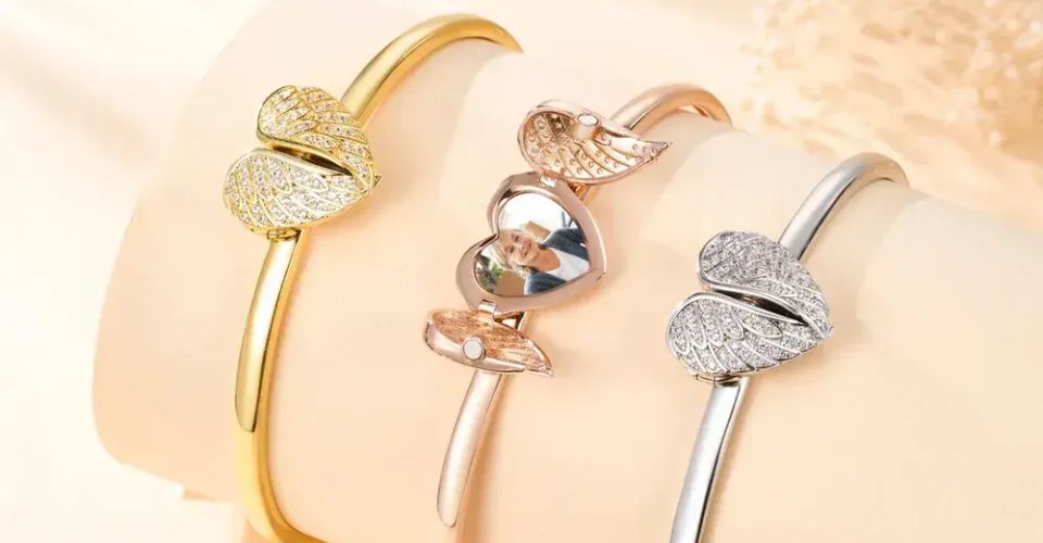 Descubra como escolher a fotografia ideal para uma pulseira personalizada. Veja dicas para criar presentes com fotos únicos e cheios de significado.